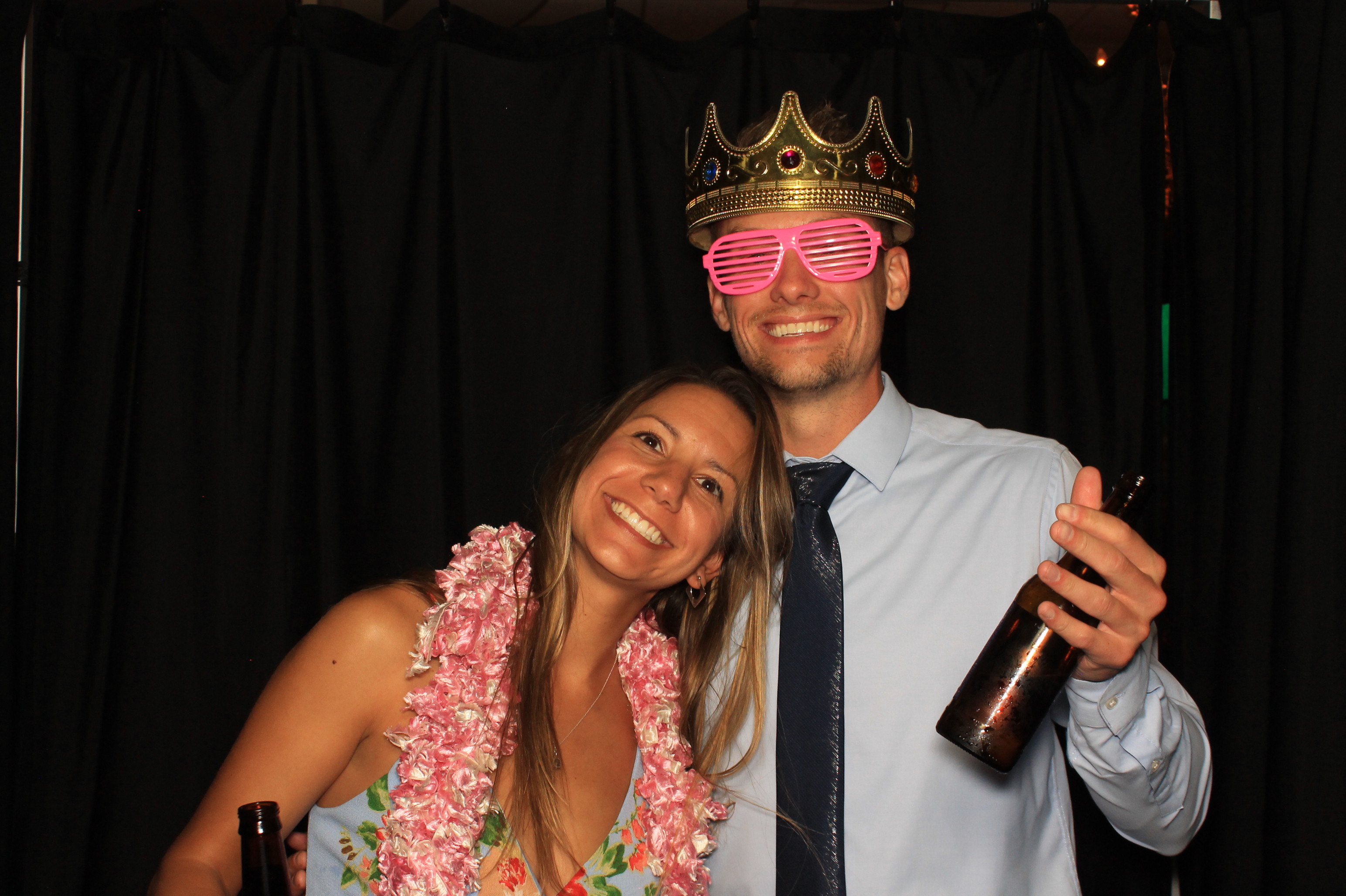 Meredith and Doug Wedding | View more photos from the event at gallery.photoboothcincy.com/u/PhotoBoothCincy/Meredith-and-Doug-Wedding